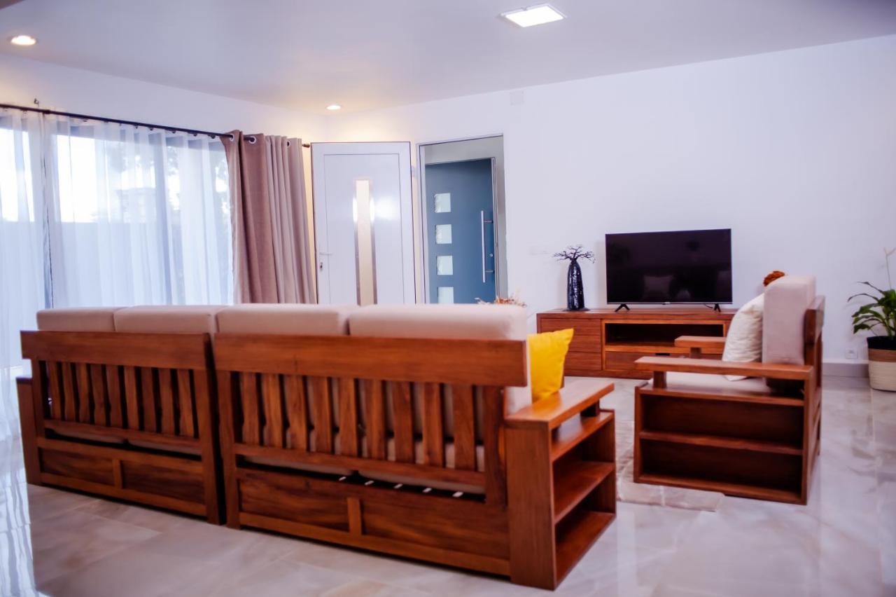 Ampifitia Guest House Antananarivo Bagian luar foto