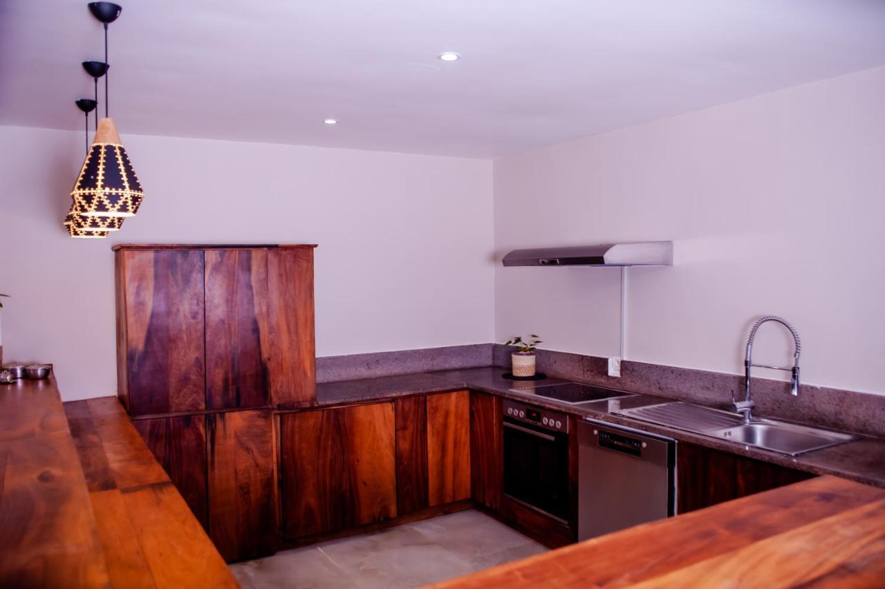 Ampifitia Guest House Antananarivo Bagian luar foto